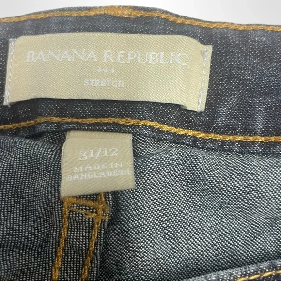 Banana Republic women’s‎ dark wash capris size 12. - Picture 3 of 4